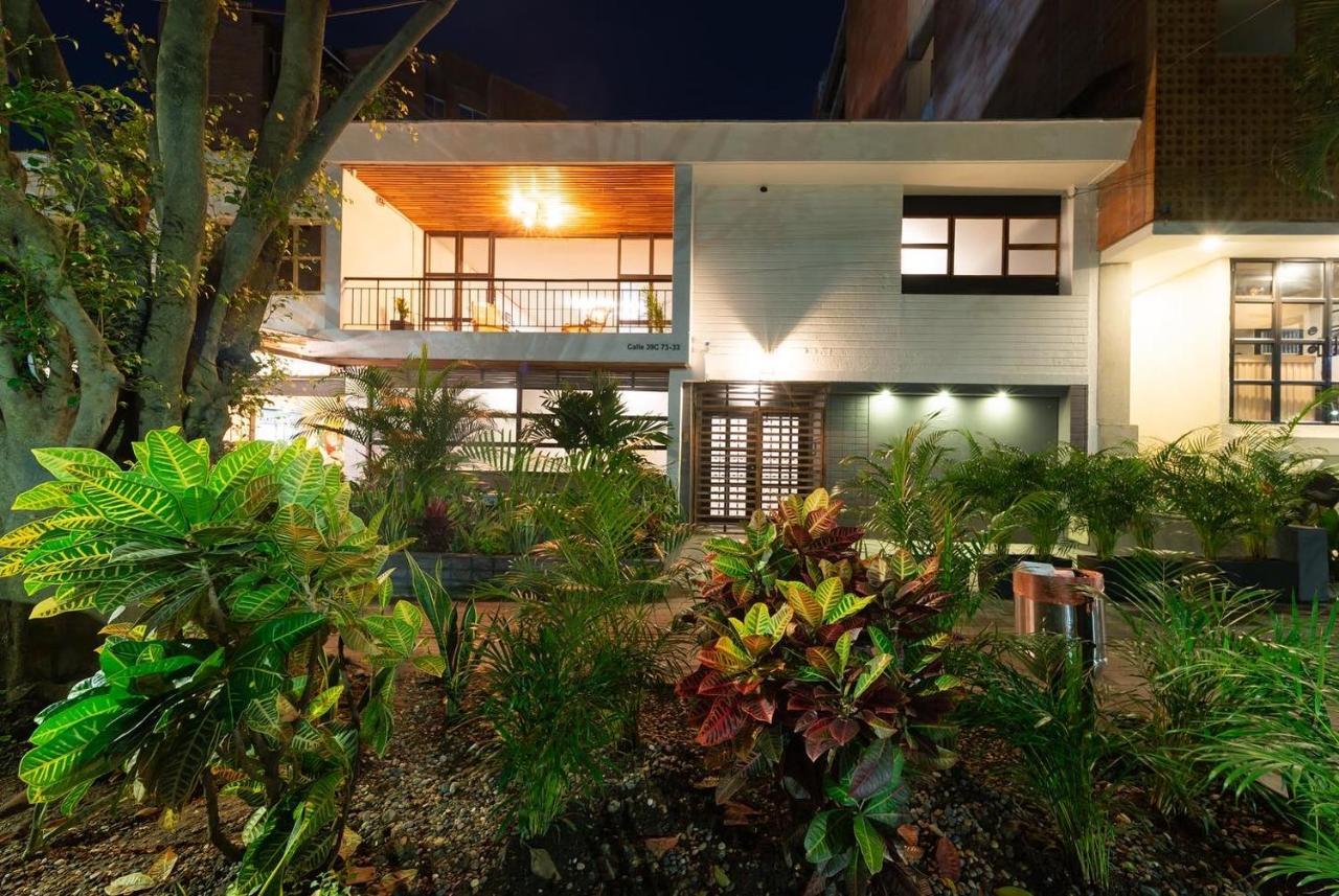 Casa Mosaiko Primer Parque Laureles เมเดยิน ภายนอก รูปภาพ