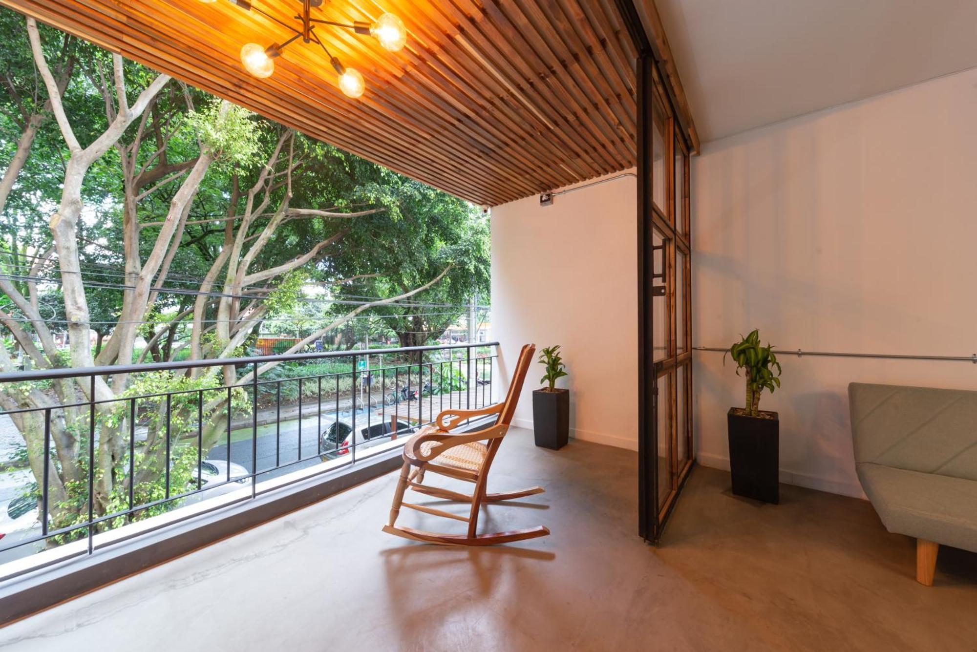 Casa Mosaiko Primer Parque Laureles เมเดยิน ภายนอก รูปภาพ