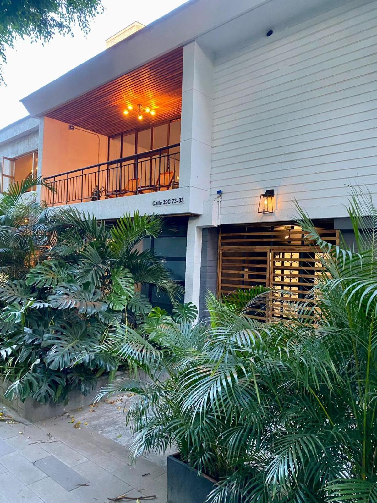 Casa Mosaiko Primer Parque Laureles เมเดยิน ภายนอก รูปภาพ