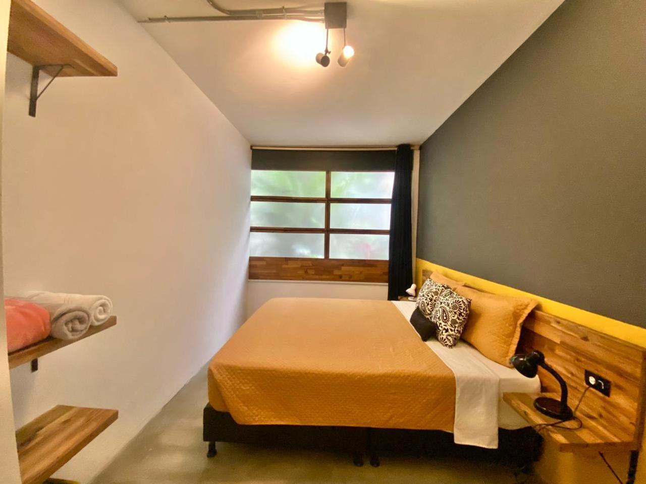 Casa Mosaiko Primer Parque Laureles เมเดยิน ภายนอก รูปภาพ