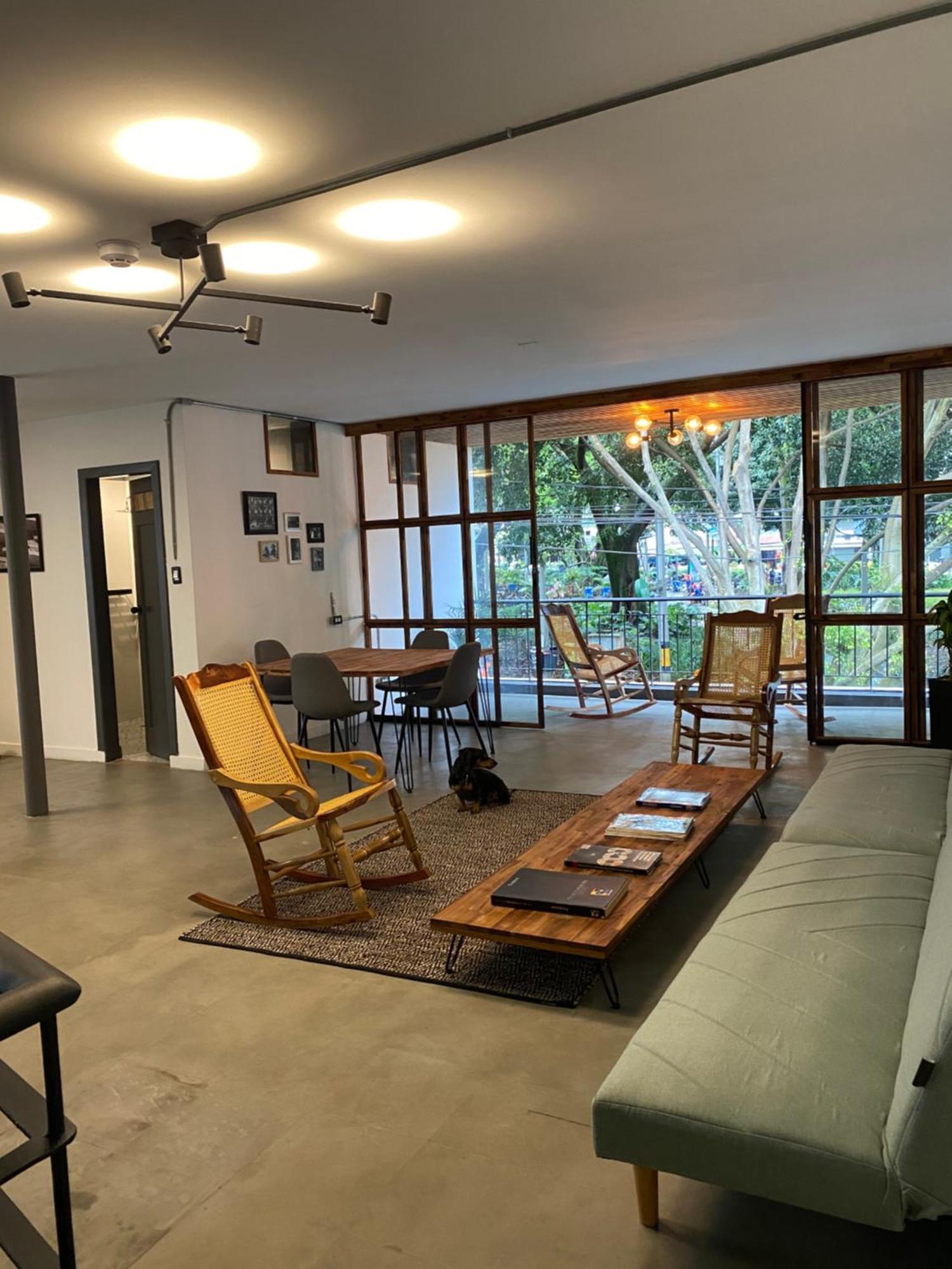 Casa Mosaiko Primer Parque Laureles เมเดยิน ภายนอก รูปภาพ